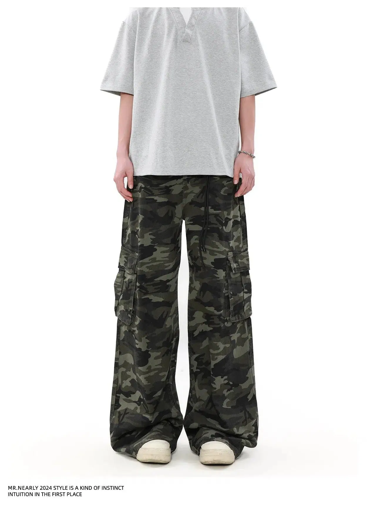 Camo Print Flap Pocket Cargo Pants