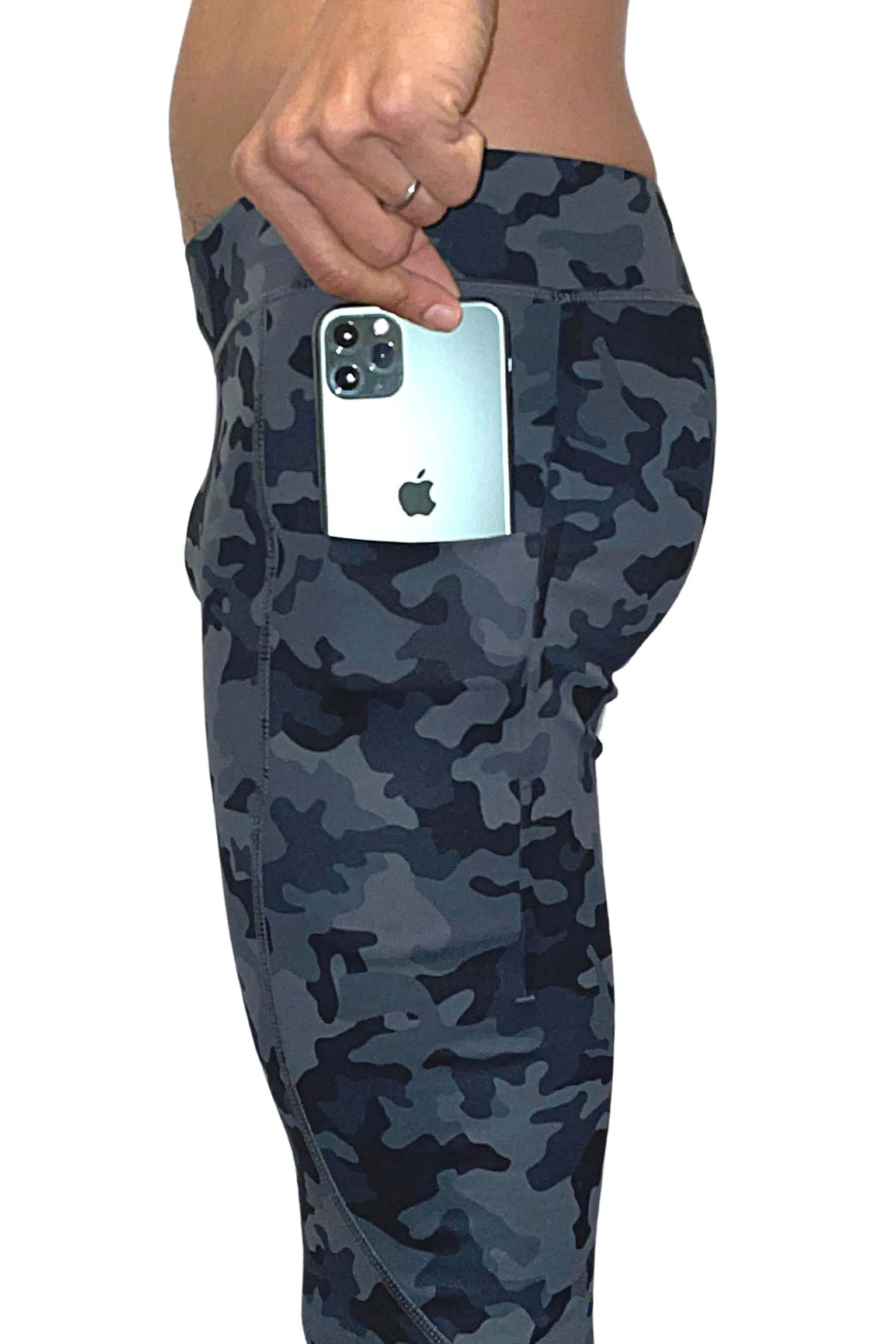 Stealth Camo Recycled 3/4 Meggings